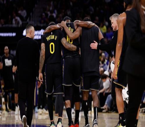 青学荣耀之,夺冠庆功,学子畅游箱,乐竞体育官网,LEJIN,Sports,足球直播,篮球赛事,体育高清,NBA直播